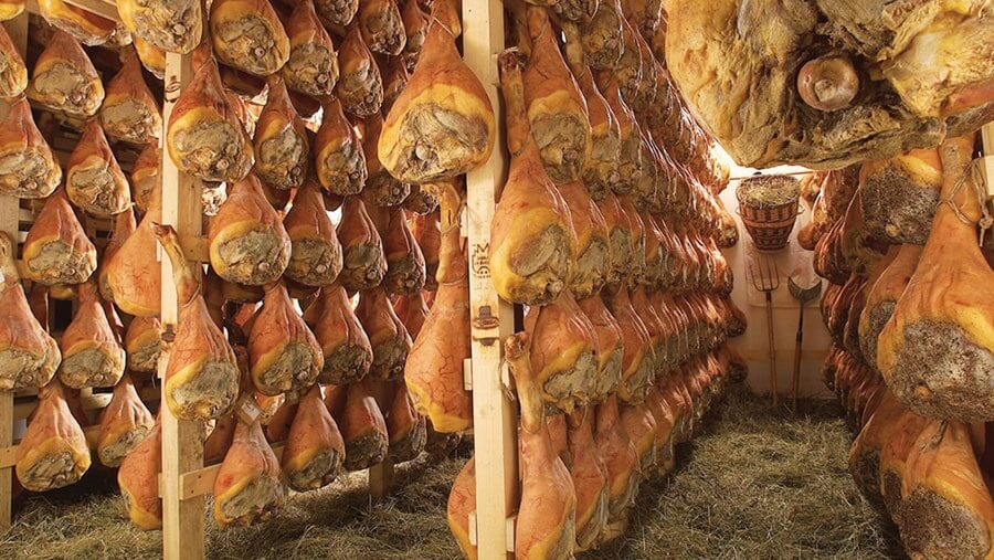 Vallée d’Aoste Jambon de Bosses – 100 motivi per visitare la Bottega